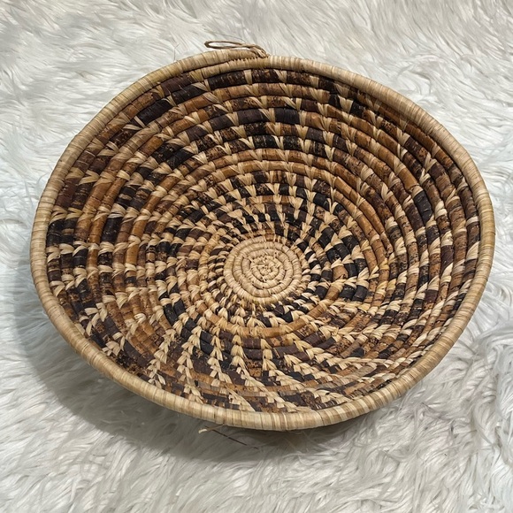 NEW Large African Hand-Woven Bowl / Wall Hanging - Picture 1 of 7
